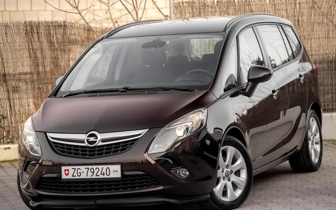 Opel Zafira cena 39900 przebieg: 199111, rok produkcji 2015 z Radom małe 704